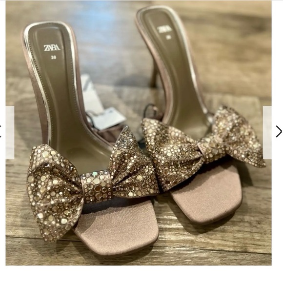 Zara Women's Gold Bow Heeled Sandals